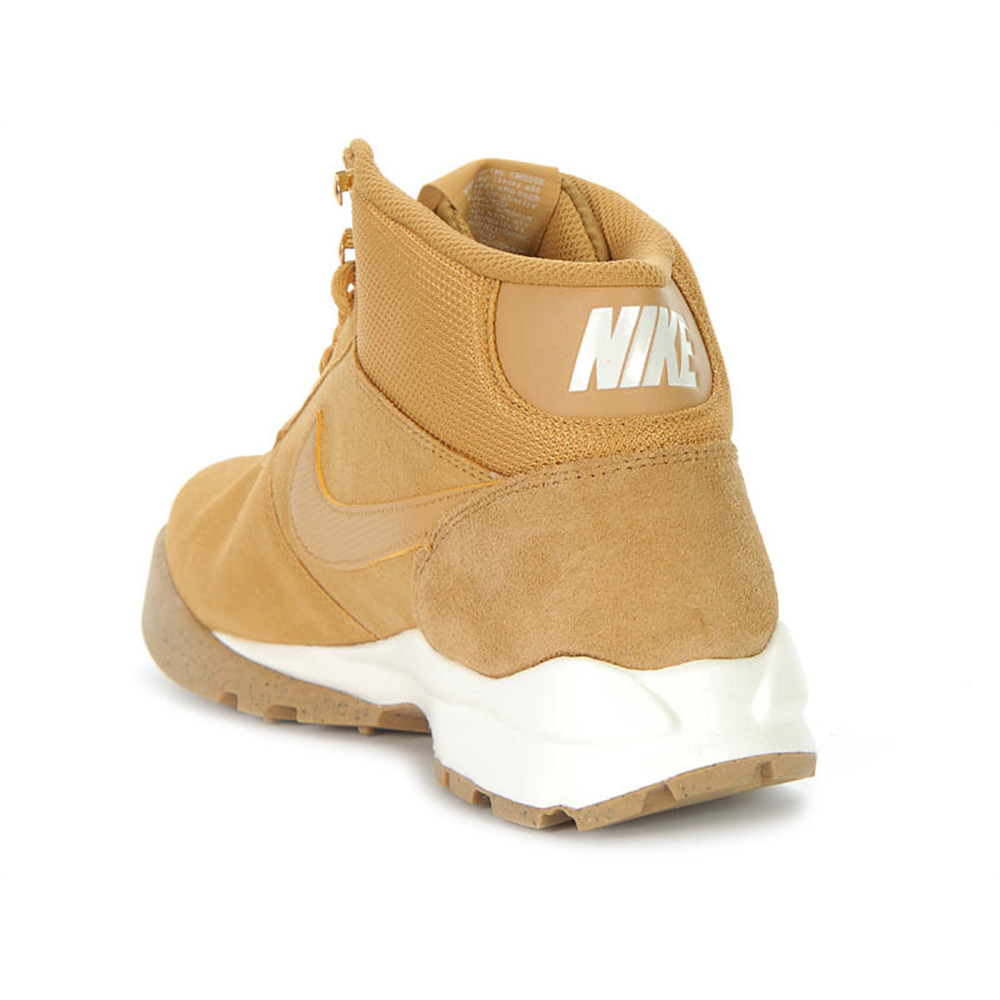 nike hoodland suede boots