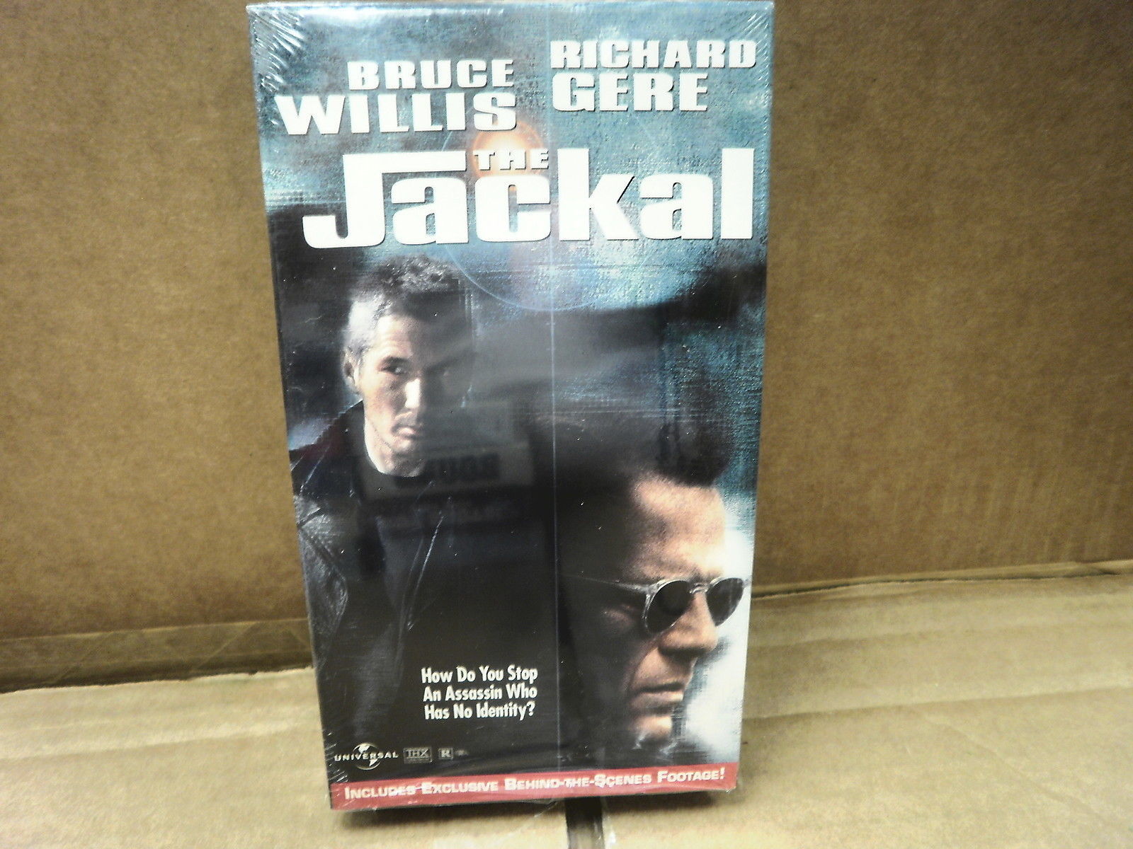 L42 THE JACKAL BRUCE WILLIS UNIVERSAL 1997 USED VHS TAPE - VHS Tapes