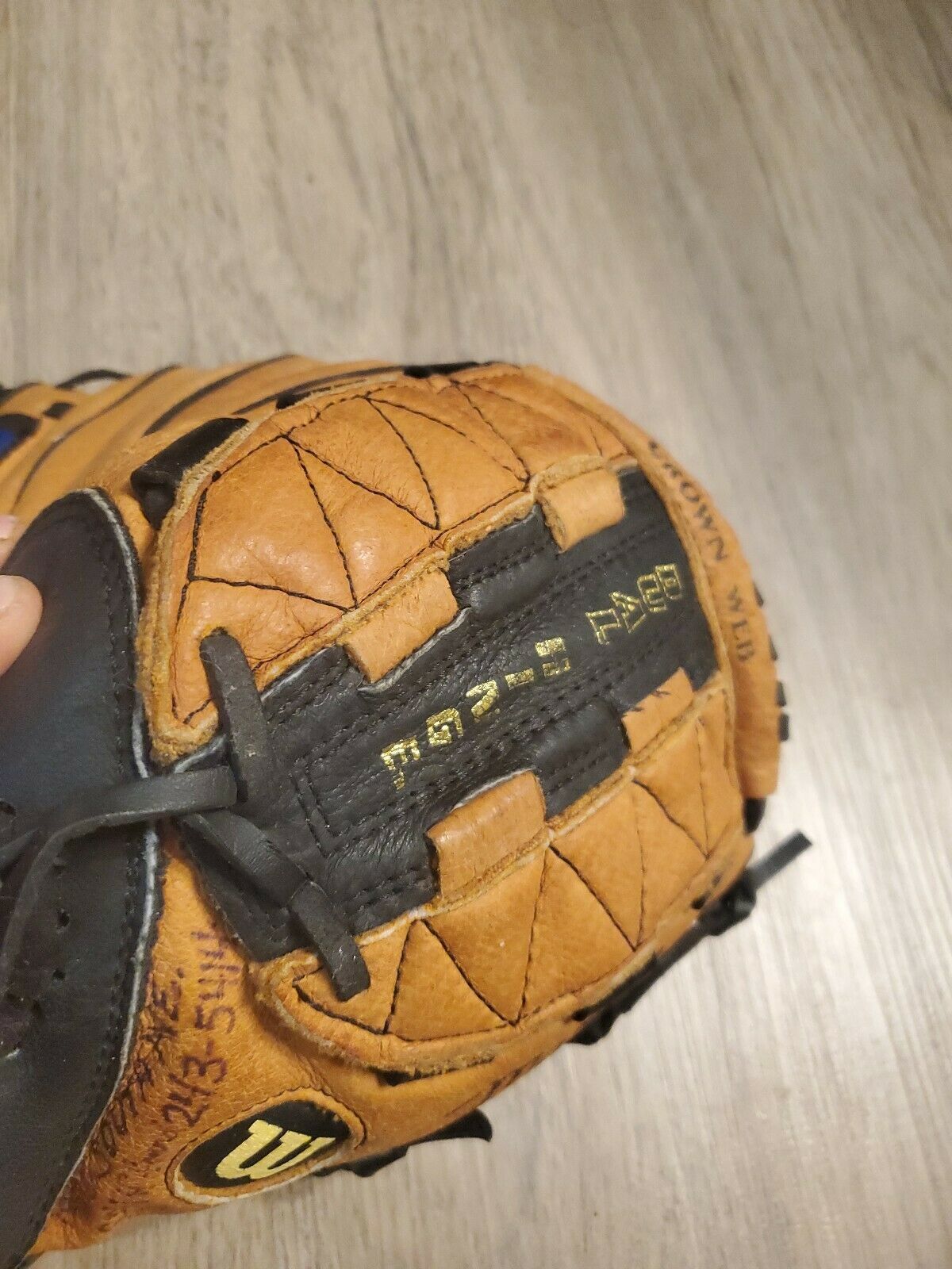 wilson dual hinge baseball glove