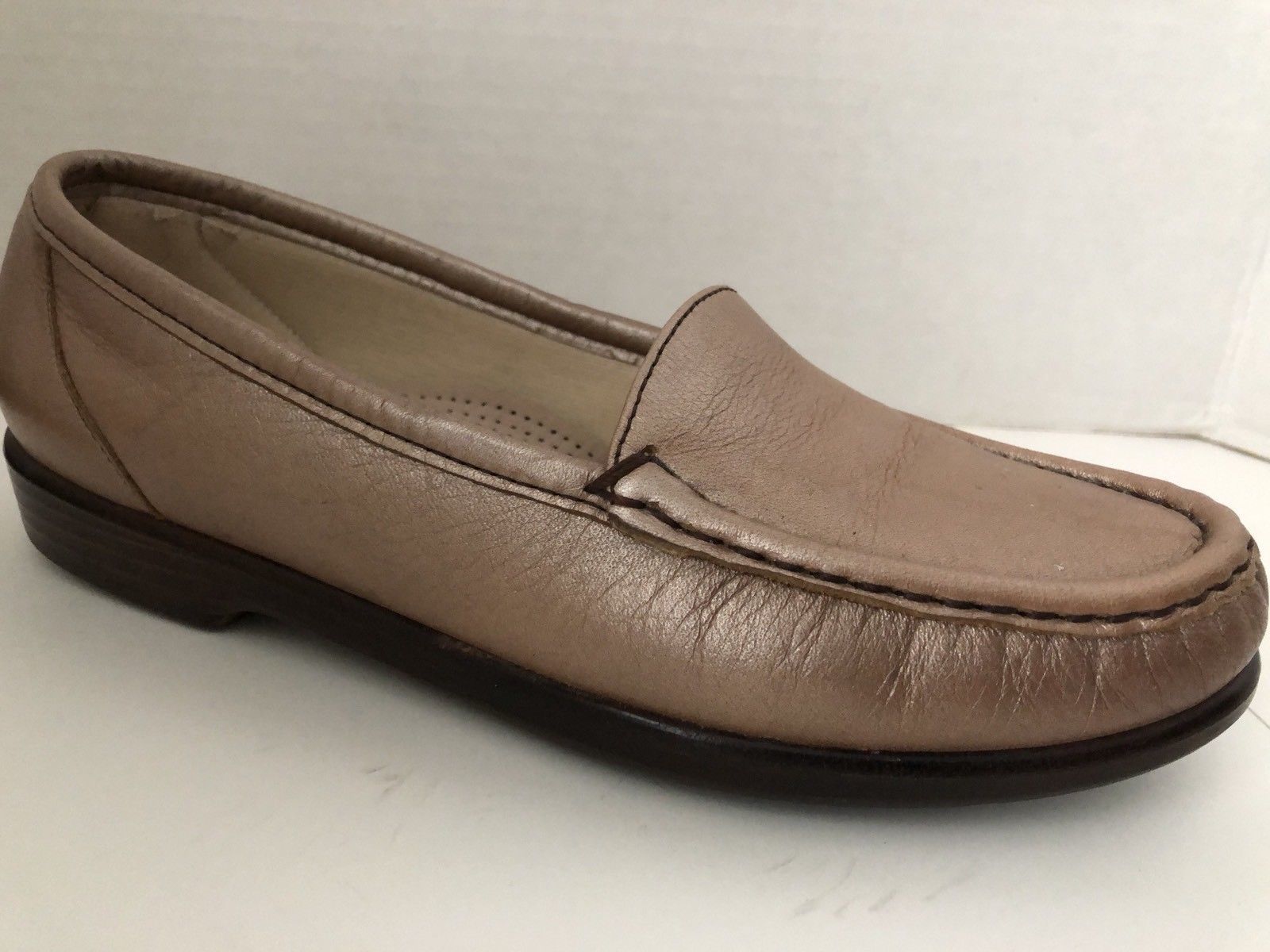 SAS Shoes Womens Size 6 N Narrow Bronze Loafers 6N Flats & Oxfords