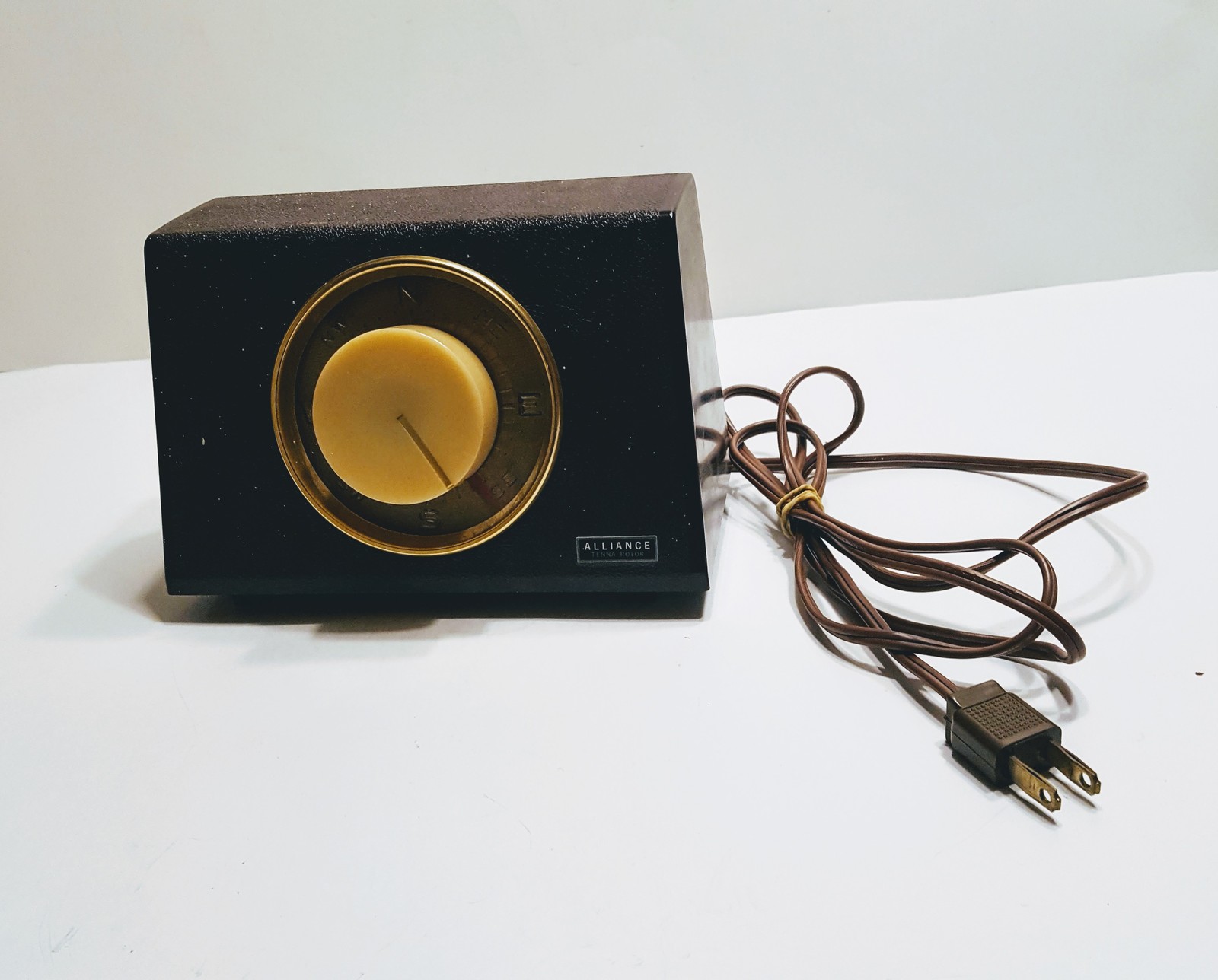 Alliance U100 TennaRotor TV Amateur Ham Radio Antenna Control Box