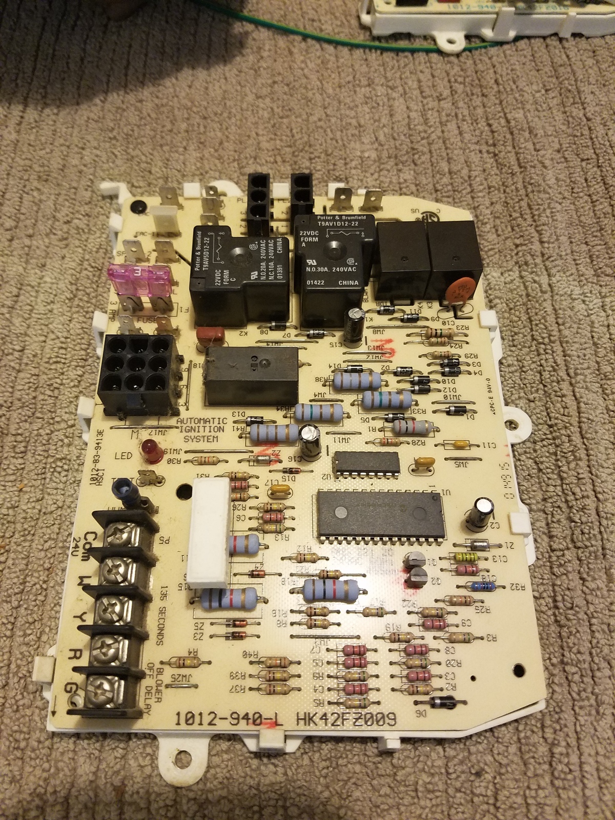 Carrier Bryant Payne furnace control circuit board HK42FZ009 1012940L