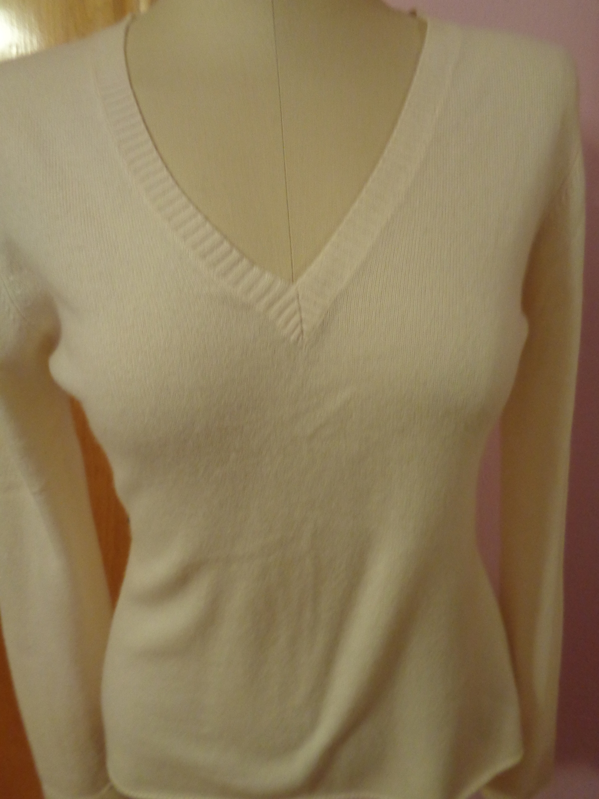 Gene Meyer Women's 100% Cashmere Sweater Cream Large Long Sleeve V-Neck ...