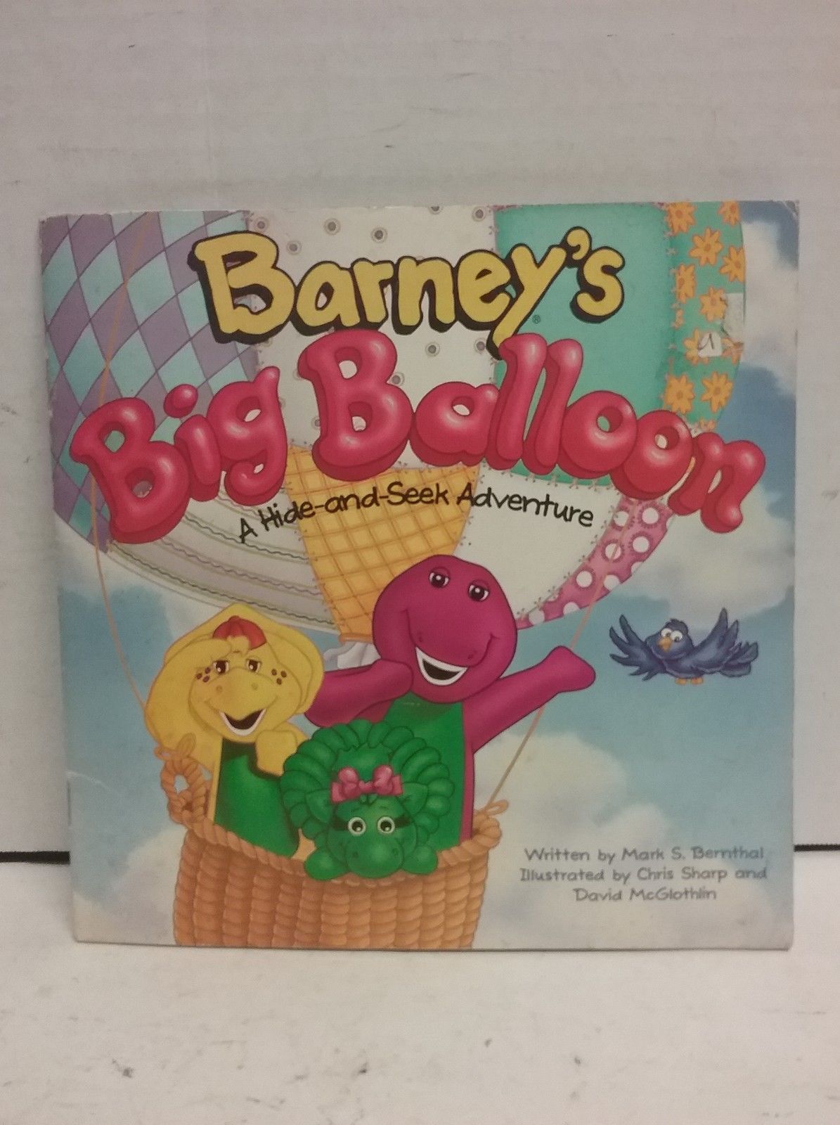 Barney's Big Balloon: A Hide-And-Seek Adventure - Books