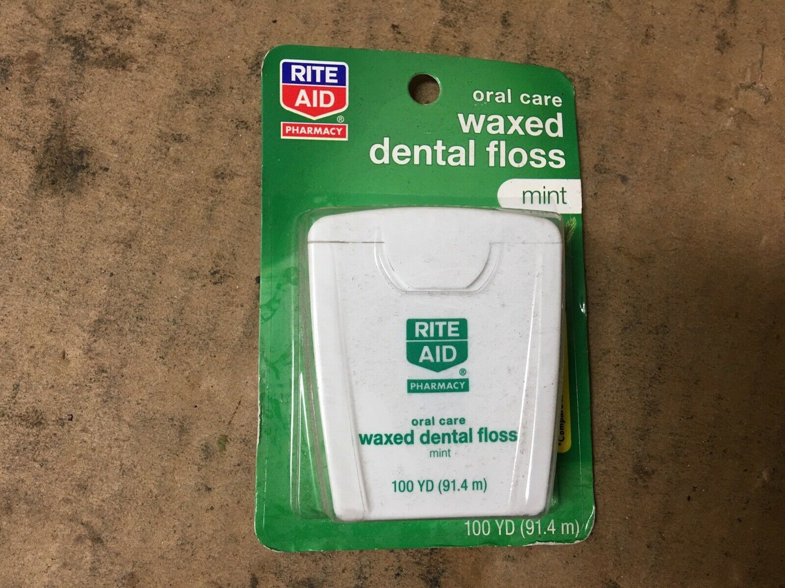 Rite Aid Oral Care Waxed Dental Floss Mint 100 YD Dental Floss & Flossers