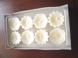  NEW Partylite Floater Candles Vanilla Ivory Box of 8 F1011 - $14.99