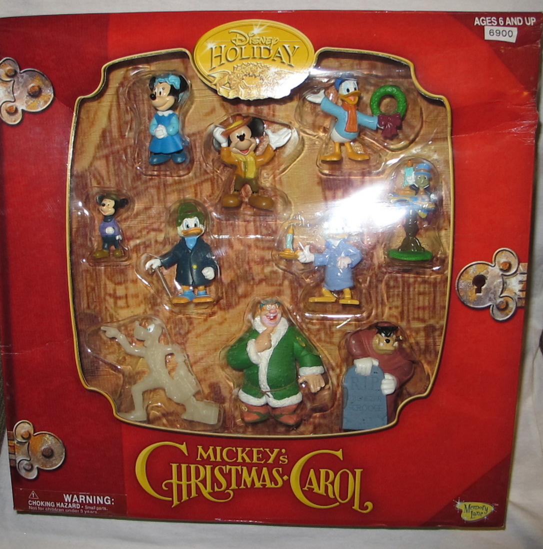 Disney Holiday Mickey Christmas Carol Figure 10 pc Play Set Crachit