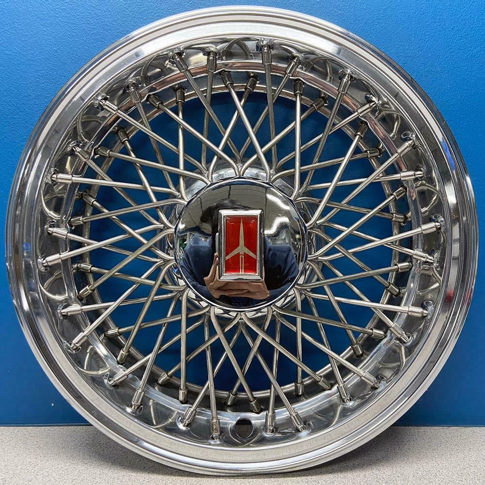 19821988 Oldsmobile Cutlass 4094 14" Wire Wheel Covers 22515281