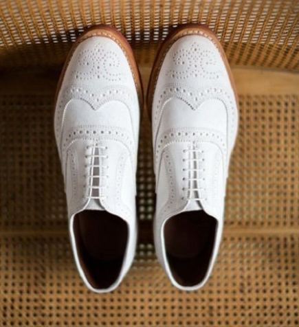 White Oxford Wing Tip Full Brogue Toe Natural Color Sole Leather Lace up Shoes