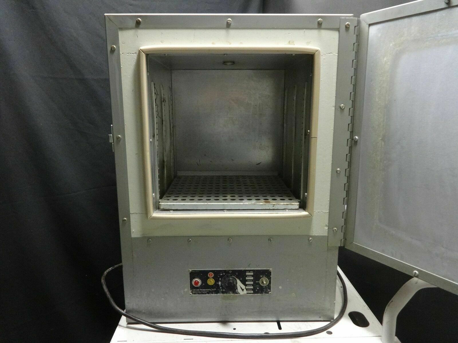 LabLine Instruments Laboratory Oven, Cat. No. 3500 Other Business