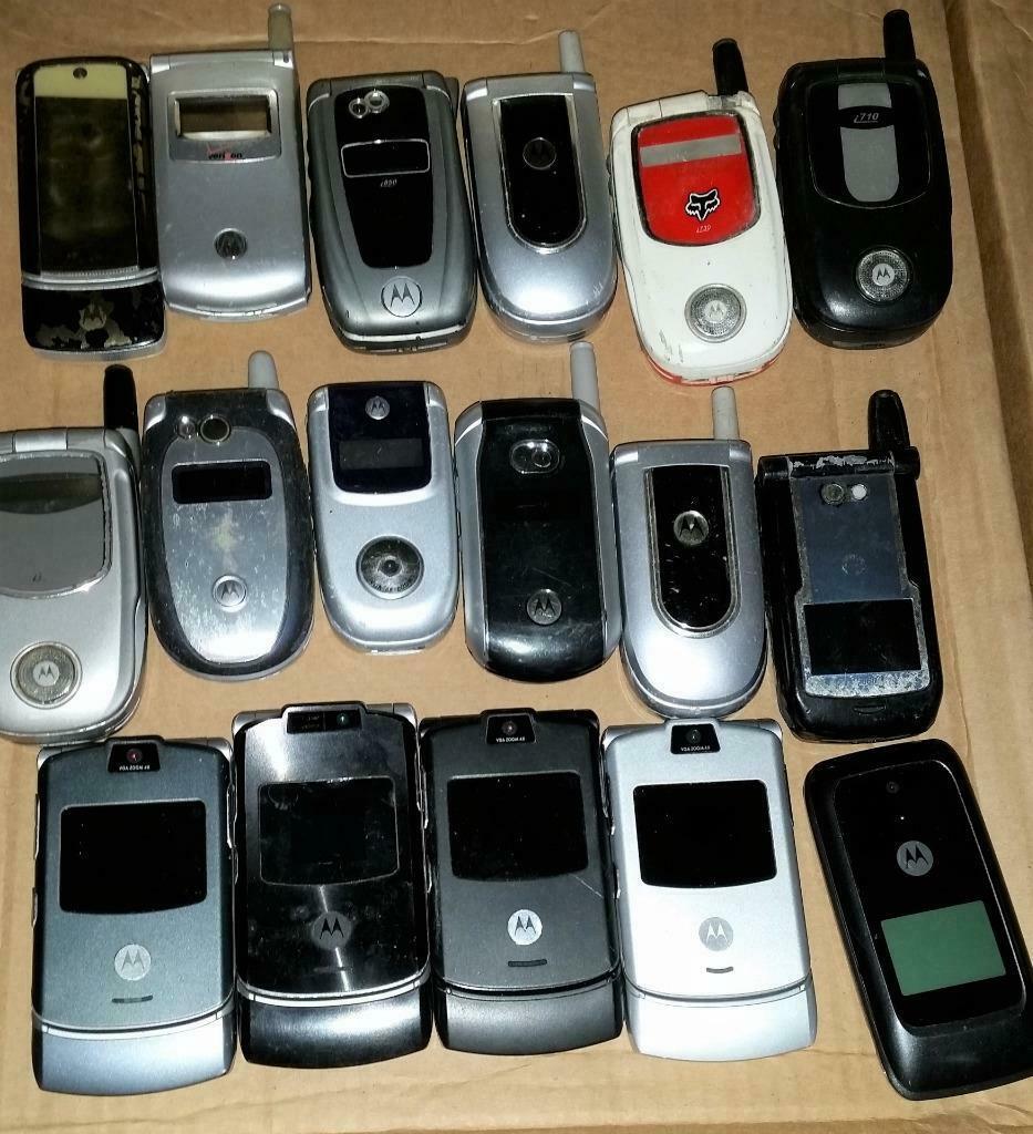 29 MOTOROLA CELL PHONES *PARTS REPAIR UNTESTED* Filp Vintage Different Carriers Mixed Lots