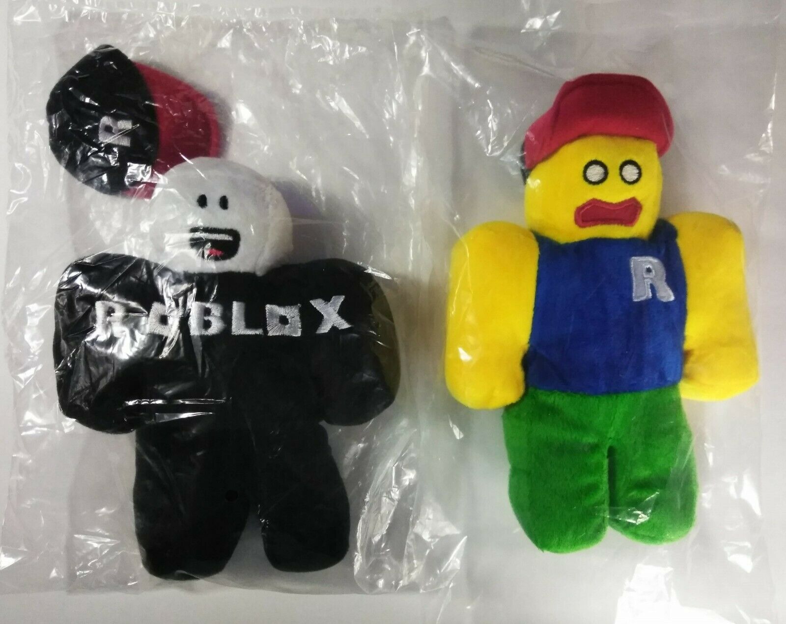 Roblox Noob Vs Guest Plush Toy Set - Brand New - Unopened - Removable 