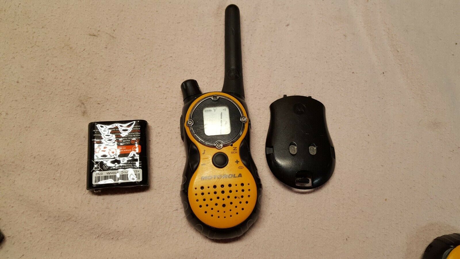 Motorola Walkie Talkie T8510TPR T5420 T5000 T6530 Charging Base CH600 2