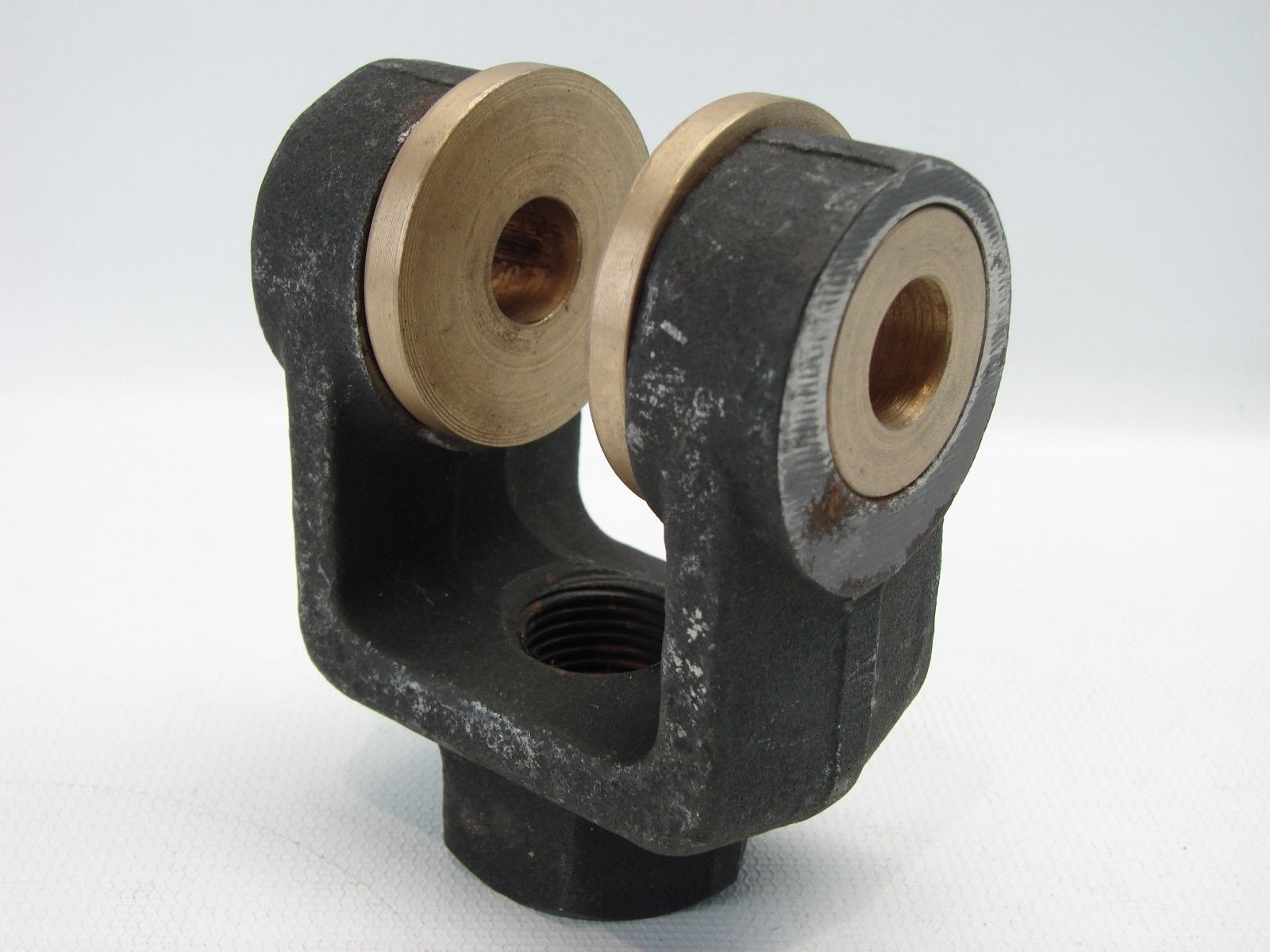 Clevis BDC07 3/4"16 Rod Threads 1/2" Removable Brass Inserts