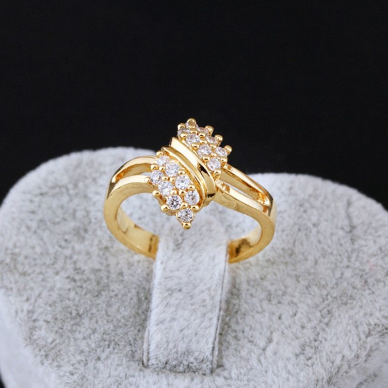 100% 14K Gold Diamond Charm Lady Rings for Women Bohemia Engagement Irregular Ar