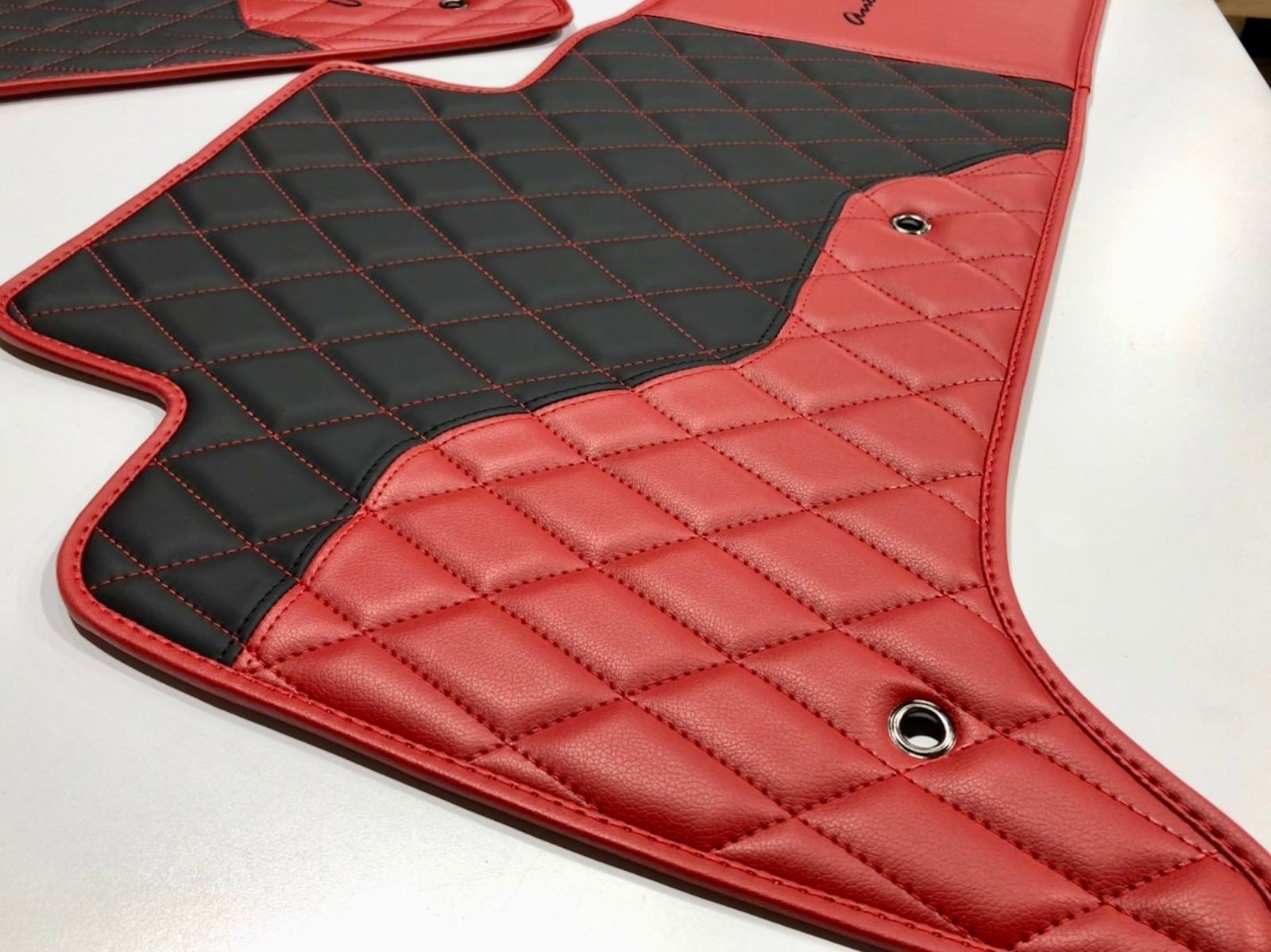 Range Rover, Sport, Autobiography, Pimento/Black custom floor mats 2015