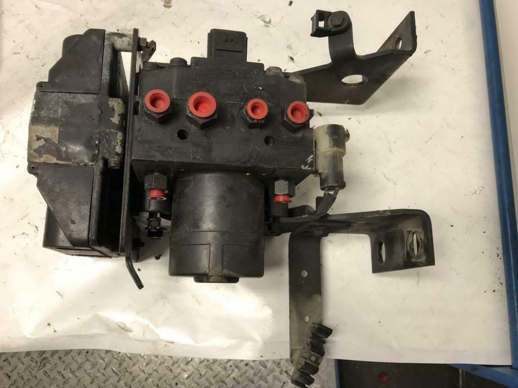 2005 International 4300 BCM ABS & Brake Control Module Hydraulic