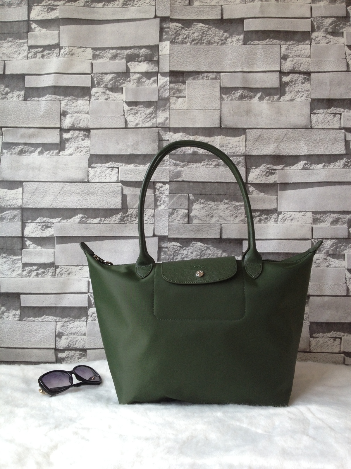 mcm patricia satchel small