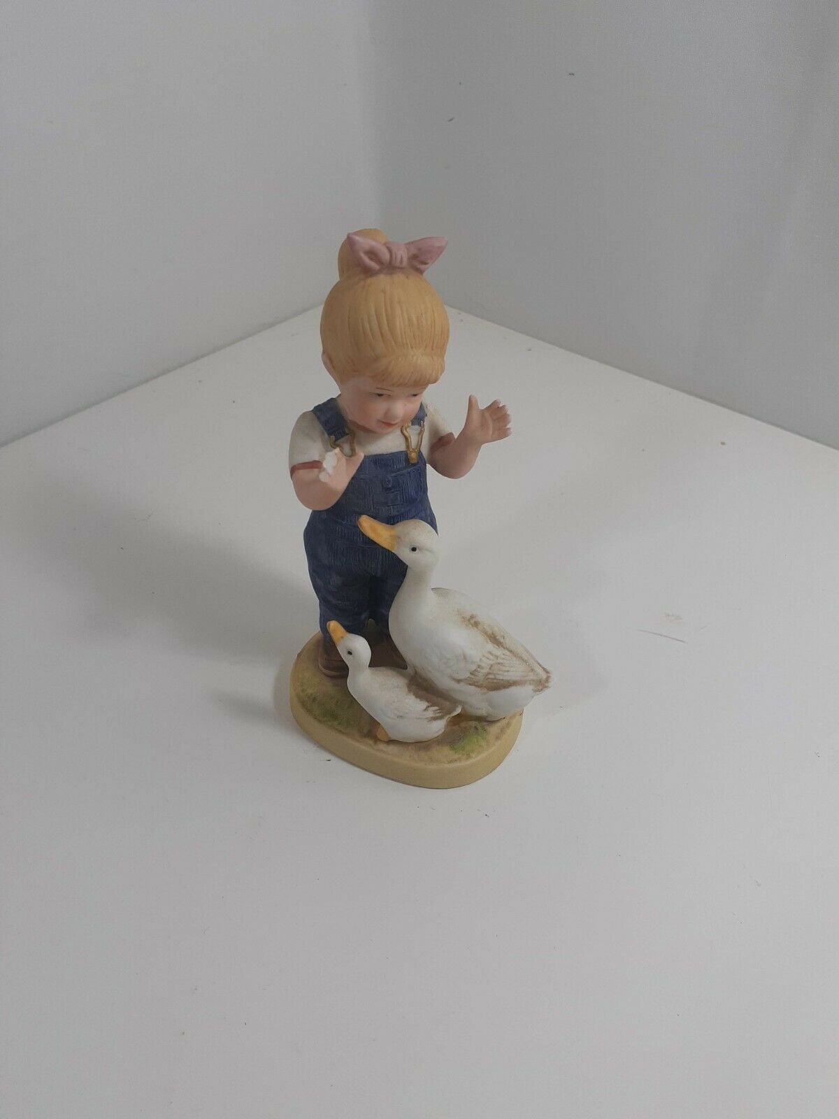 Primary image for 1985 DENIM DAYS PORCELAIN HOMCO FIGURINE THANKSGIVING #1502 GIRL WITH DUCKS