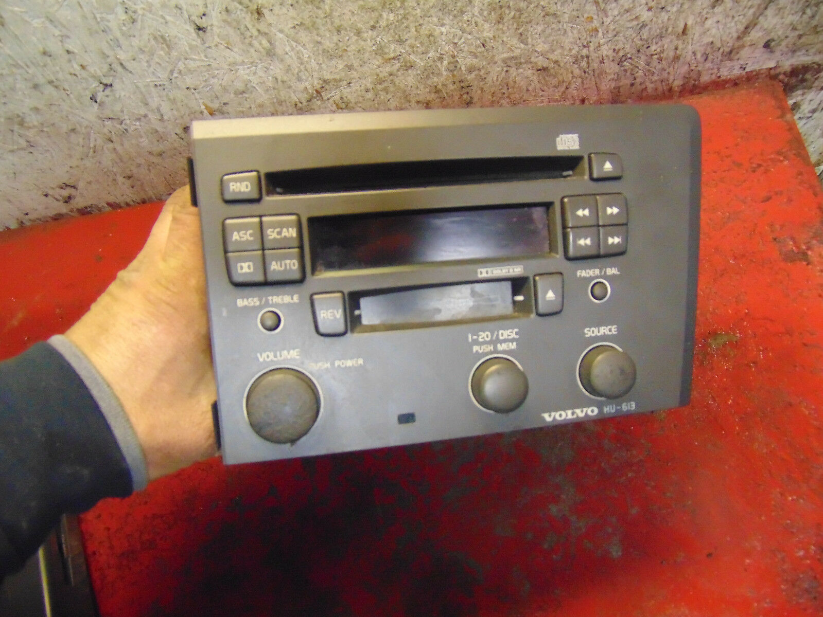 01 03 04 05 06 02 Volvo s60 v70xc oem CD &cassette player radio stereo 86511531 Car Stereos