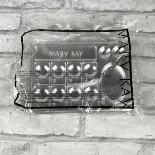 Primary image for Mary Kay Consultant Disposable Makeup Trays Pack of 30 Unopened
