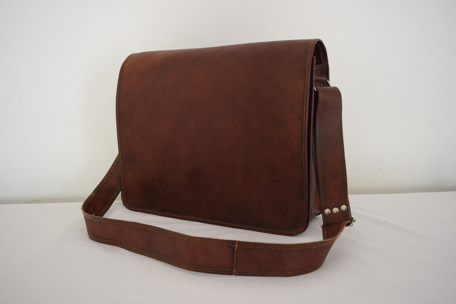 Real Brown Leather Padded Messenger Bag Macbook Laptop Satchel Bag Bags