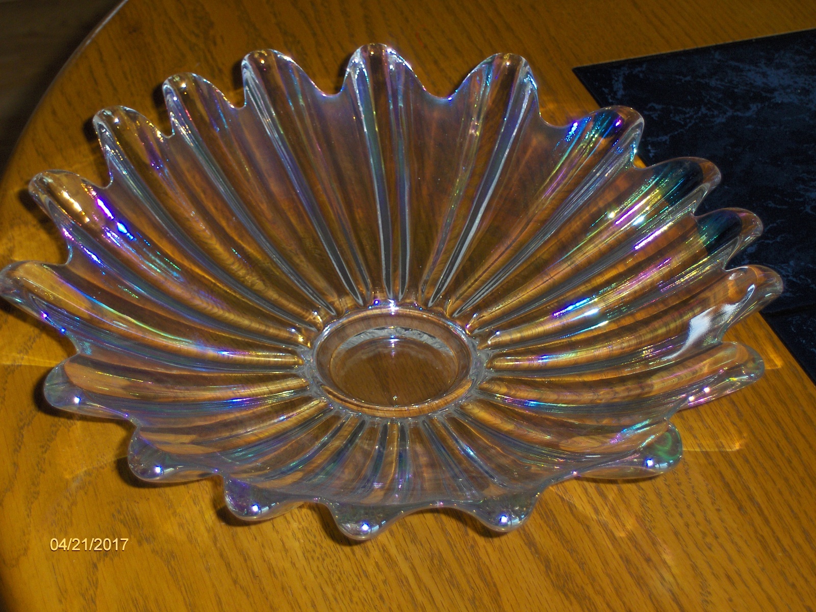 Federal Celestial Glass Iridescent Dish Bowl Flower Shape Petal Design ...