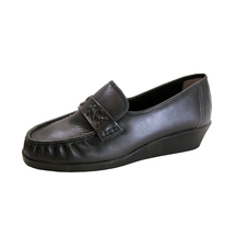 24 HOUR COMFORT Prue Women's Wide Width Moccasin Design Shoes - $49.95