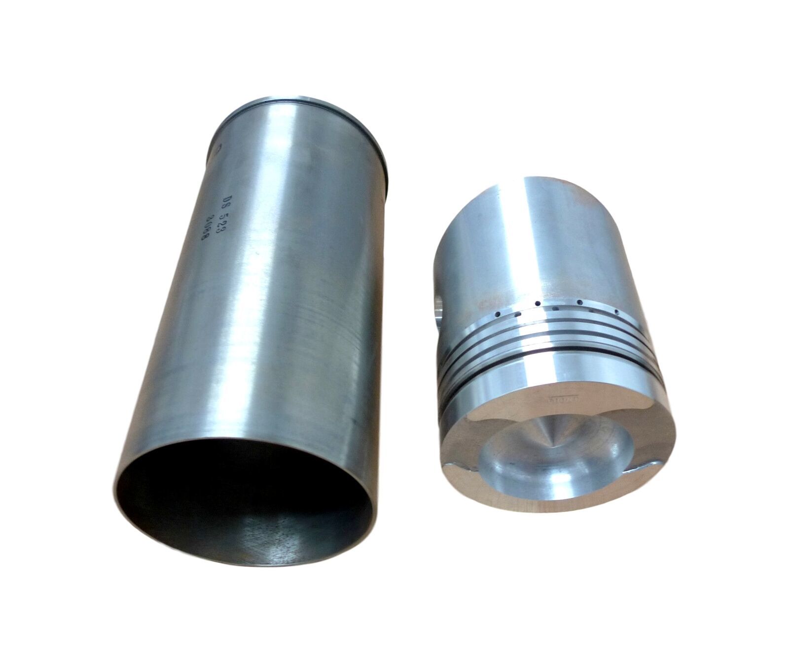 TRW SL504A Piston, Sleeve & Rings Assembly A1517 DS5233088 Pistons