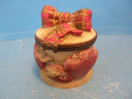 VINTAGE MINIATURE DECORATIVE TRINKET BOX WITH RIBBON AND APPLES DECORATIONS - $11.87