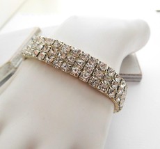 S l1600 thumb200