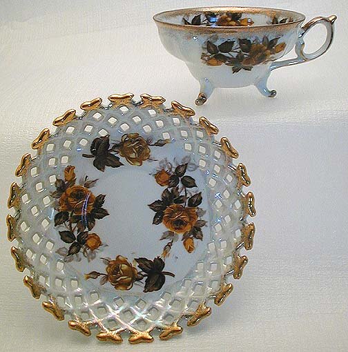 detailed view of teacup & saucer of FRED ROBERTS Fine Bone China Golden Yellow Rose TEA CUP SET