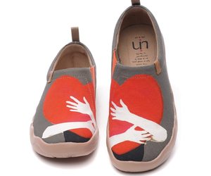 UIN Shoes Women Fashion Loafers Warm Heart Design Art painted Ladies Flat Shoes , an item from the 'From the Heart' hand-picked list