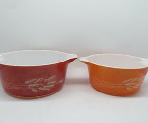 Vintage Pyrex  Autumn Harvest Wheat Handled Mixing Bowls #474-B and 475-B, an item from the 'Autumn In The Air' hand-picked list