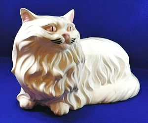 VIntage Large White Cat Figurine Long Hair Persian Rag Doll Himalayan Ceramic 16, an item from the 'The PURRfect Gift' hand-picked list