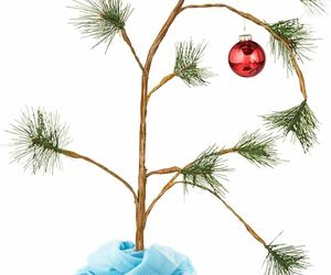  Charlie Brown Musical Christmas Tree with Linus&#39;s Blanket Ornament Fun Creative, an item from the 'Have A Merry and PEANUTTY Christmas' hand-picked list