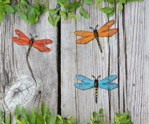 Metal Dragonfly Wall Decor Outdoor Garden Fence Art,Hanging Decorations 3 Pack, an item from the 'A garden doesn&#39;t just grow; it blooms' hand-picked list
