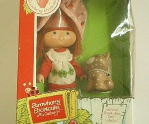 STRAWBERRY SHORTCAKE &amp; CUSTARD CAT Vtg 1981 Kenner Hong Kong DOLL New &amp; Sealed!, an item from the 'Vintage Strawberry Shortcake Dolls' hand-picked list