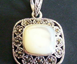 925 STERLING SILVER MARCASITE &amp; WHITE MOTHER OF PEARL PENDANT  1 1/4, an item from the 'Mother of Pearl Jewelry' hand-picked list