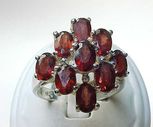 GARNET Vintage Ring set in Sterling Silver - Size 9 - GORGEOUS RING, an item from the 'Garnets are January’s birthstone ' hand-picked list