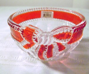 Mikasa Ruby Ribbon Crystal Tealight Holder, an item from the 'My heart beats red for you' hand-picked list