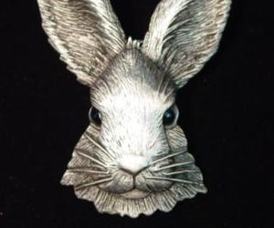RABBIT Bunny Head Pewter Pin - JJ Jonette Jewelry - 2 1/8 &quot; - New without Tags, an item from the 'Bunny Babies' hand-picked list