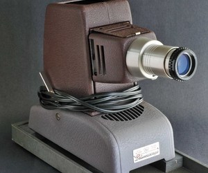 AOC Delineascope Model MC w American Optical 5&quot; Lens 2 x 2 Slide Projector 35mm, an item from the 'Vintage Household Collectibles' hand-picked list