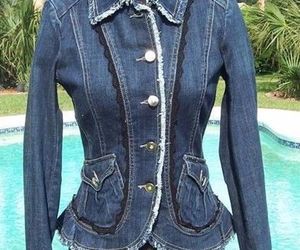 Cache Denim Rhinestone Buttons Jacket Top New 0/2 XS Lace Trim $168 NWT Stretch, an item from the 'Denim Love' hand-picked list