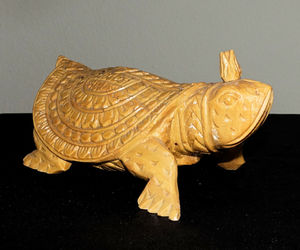 STUNNING MARBLE ANIMAL STONE CARVING PRINCESS TURTLE REPTILE FIGURINE GLAZED, an item from the 'ڰۣڿ☸"YOU`RE A SLOW BOKE".ڰۣڿ☸' hand-picked list