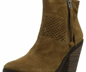 Lucky Brand Lk-Ramses Tapenade Oiled Suede, Size 9.5 M, an item from the 'Cute Booties' hand-picked list