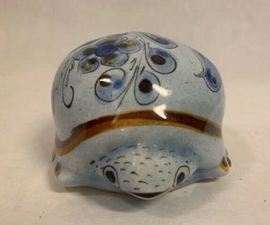 Mexico Pottery Signed Stoneware Turtle Figurine Painted Folk Art Floral Design, an item from the 'ڰۣڿ☸"YOU`RE A SLOW BOKE".ڰۣڿ☸' hand-picked list