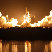 Shuttleliftoffnightsts128b thumb175